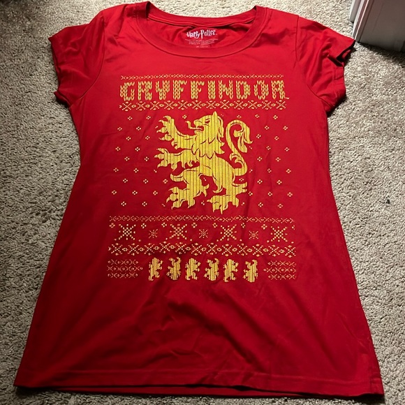 Harry Potter Tops - Harry Potter Gryffindor Women’s Tee- XL